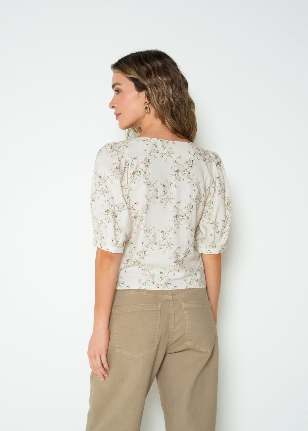 Camisa regular manga 3-4 cuello bandeja floral - Crudo 14_413H377_CRU110605_6