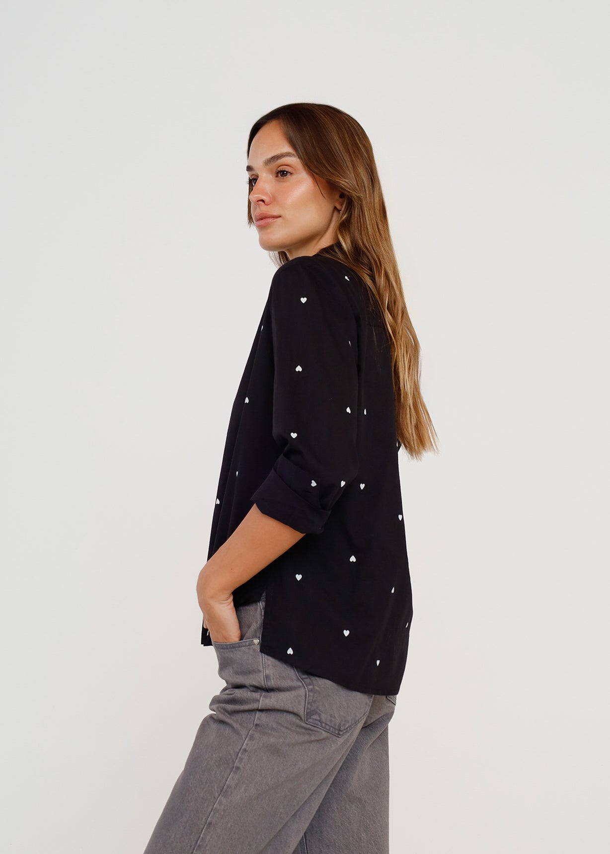 Camisa con corazones - Negro 14_415H005_NEG193909_3