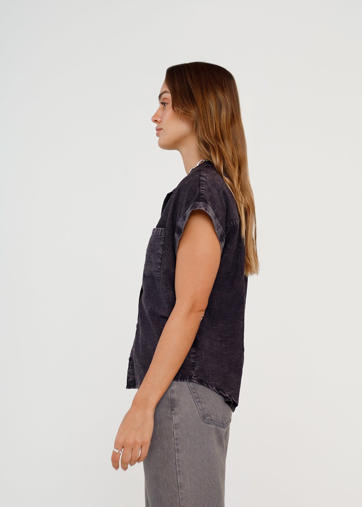 Camisa en tipo denim manga corta - Negro 14_415H010_NEG193909_5
