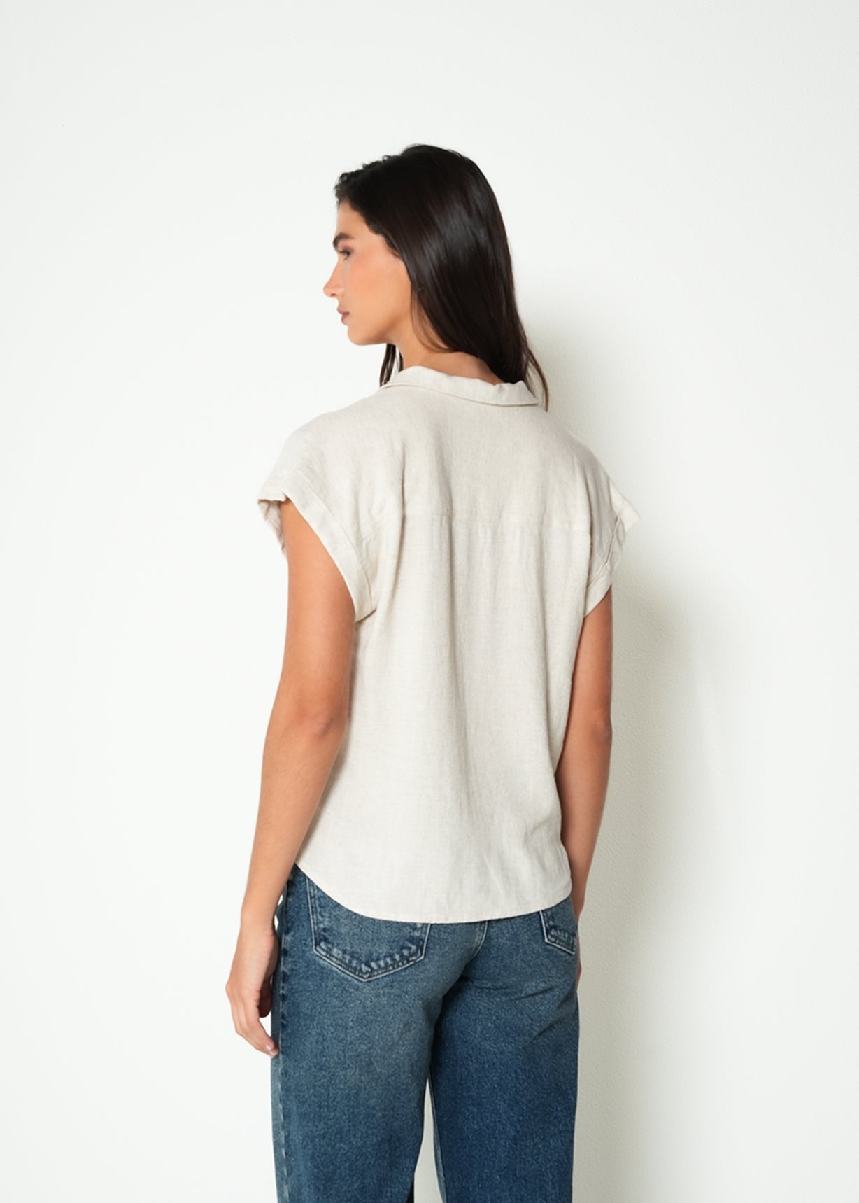 Camisa manga corta cuello en V - Crudo 14_415H039_CRU130905_7