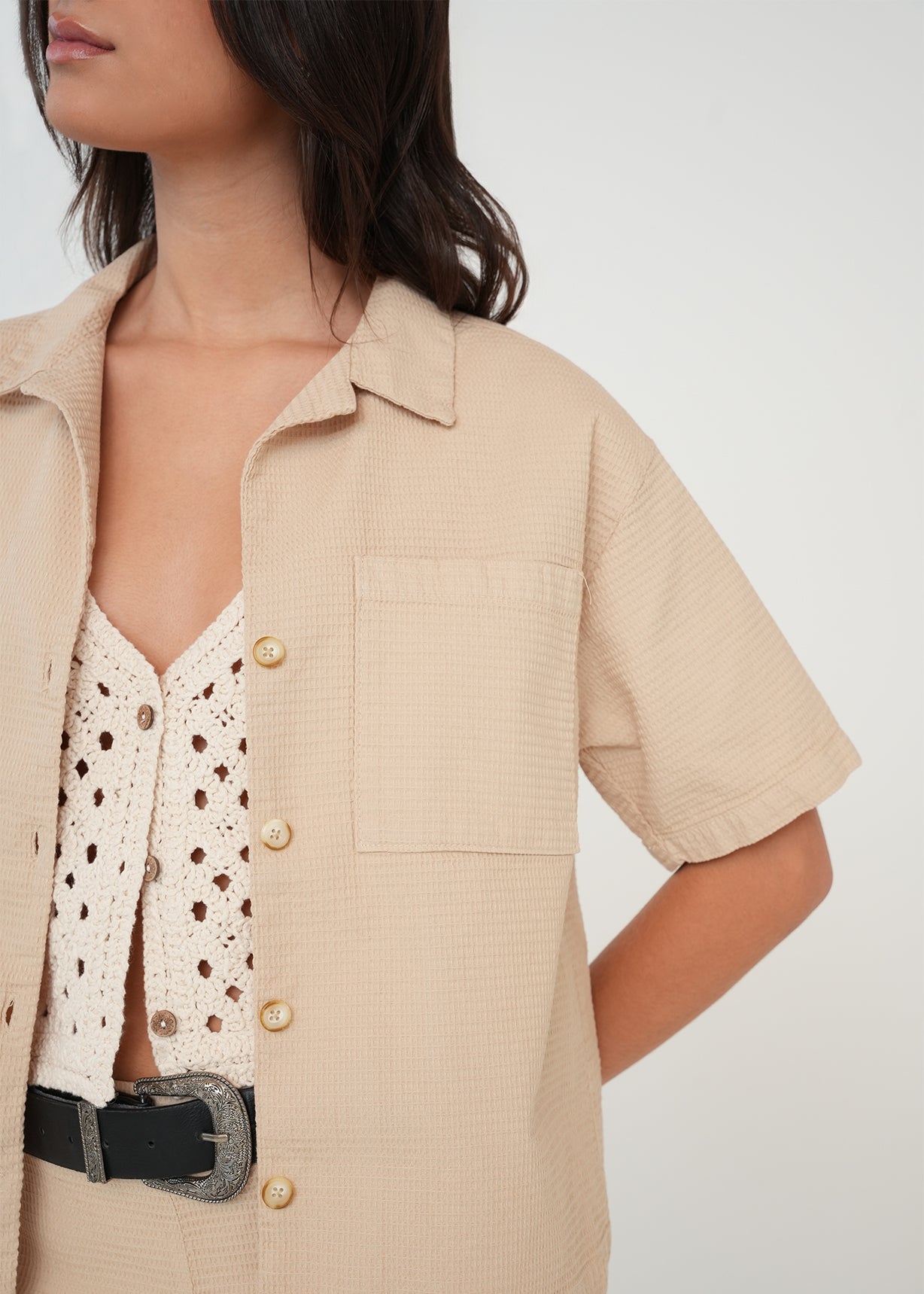 Camisa clásica con bolsillo - Beige 14_419G366_BEI151307_4