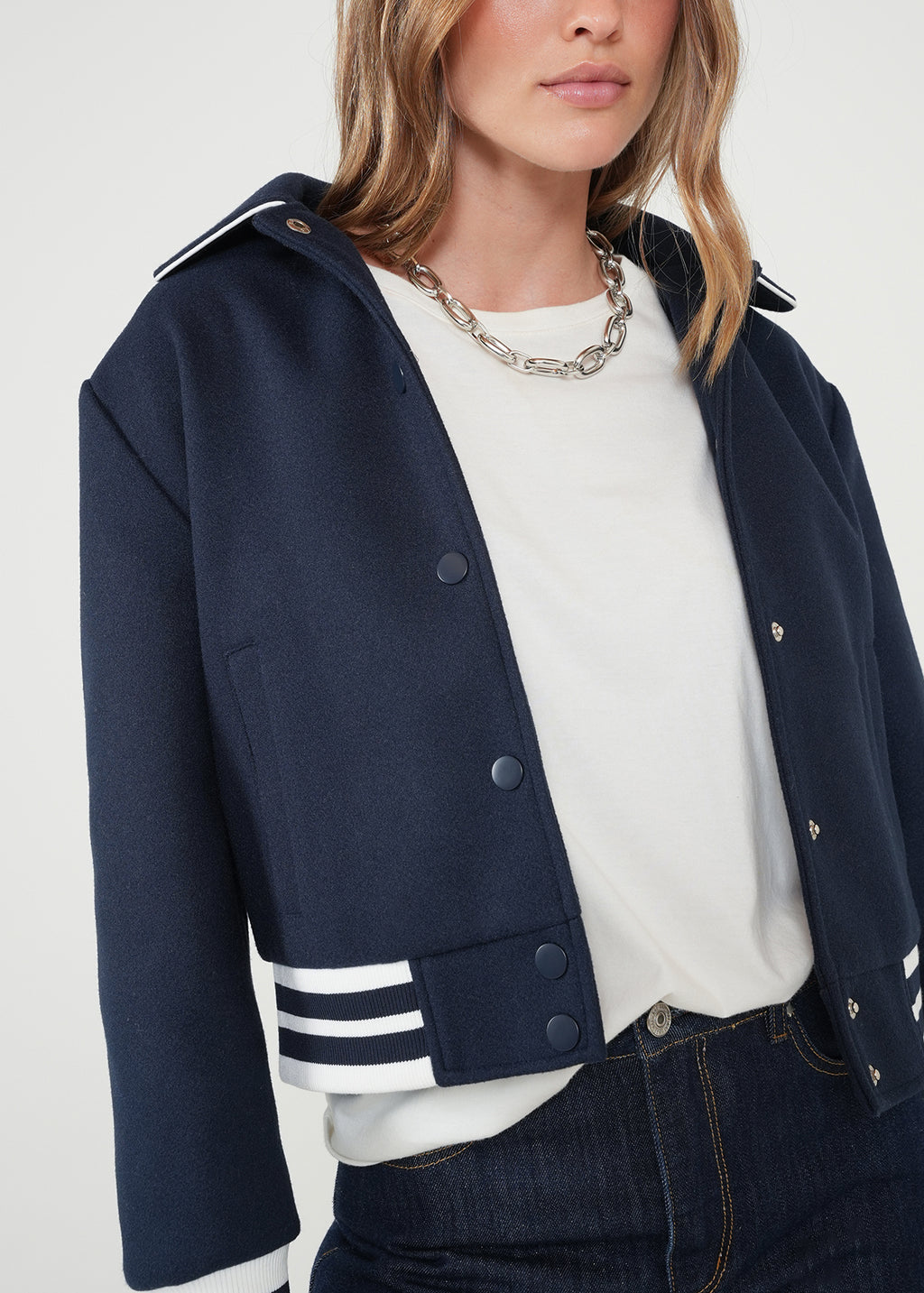 Chaqueta con bloques de color - Azul 14_421H030_AZU193923_4