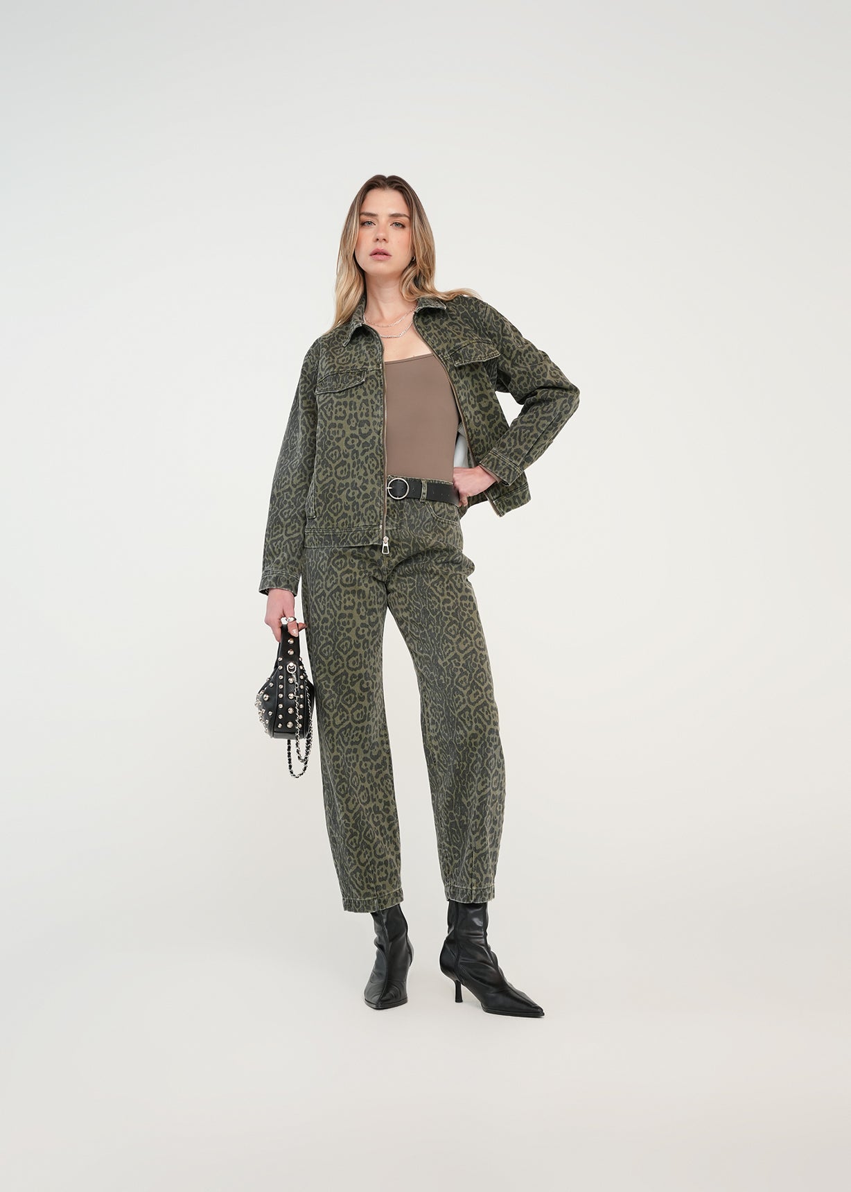 Chaqueta de animal print - Verde 14_421H339_VER190515_3