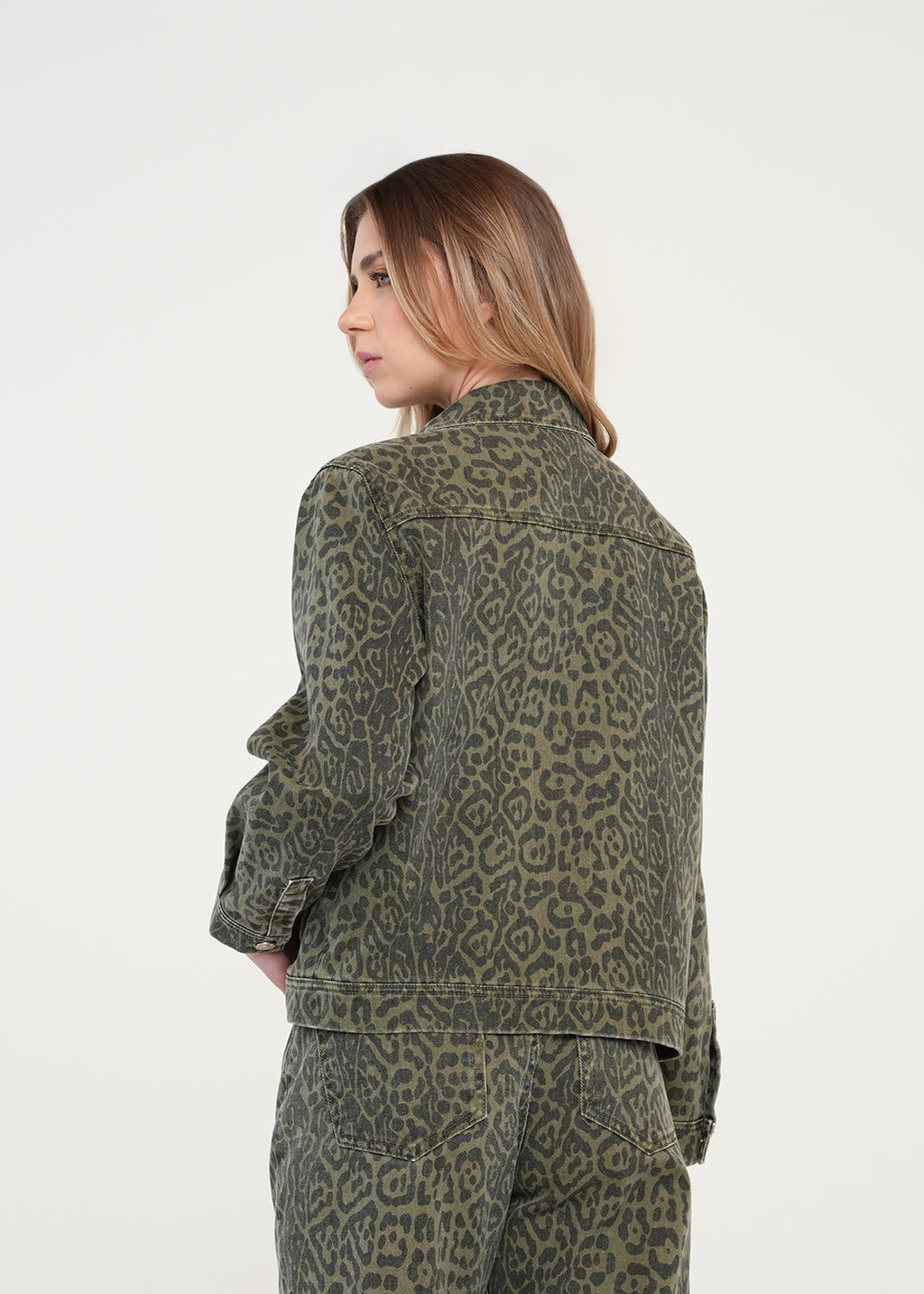 Chaqueta de animal print - Verde 14_421H339_VER190515_7