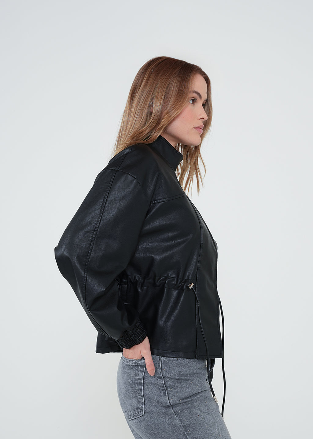 Chaqueta tipo cuero con ajuste - Negro 14_422H001_NEG193909_3