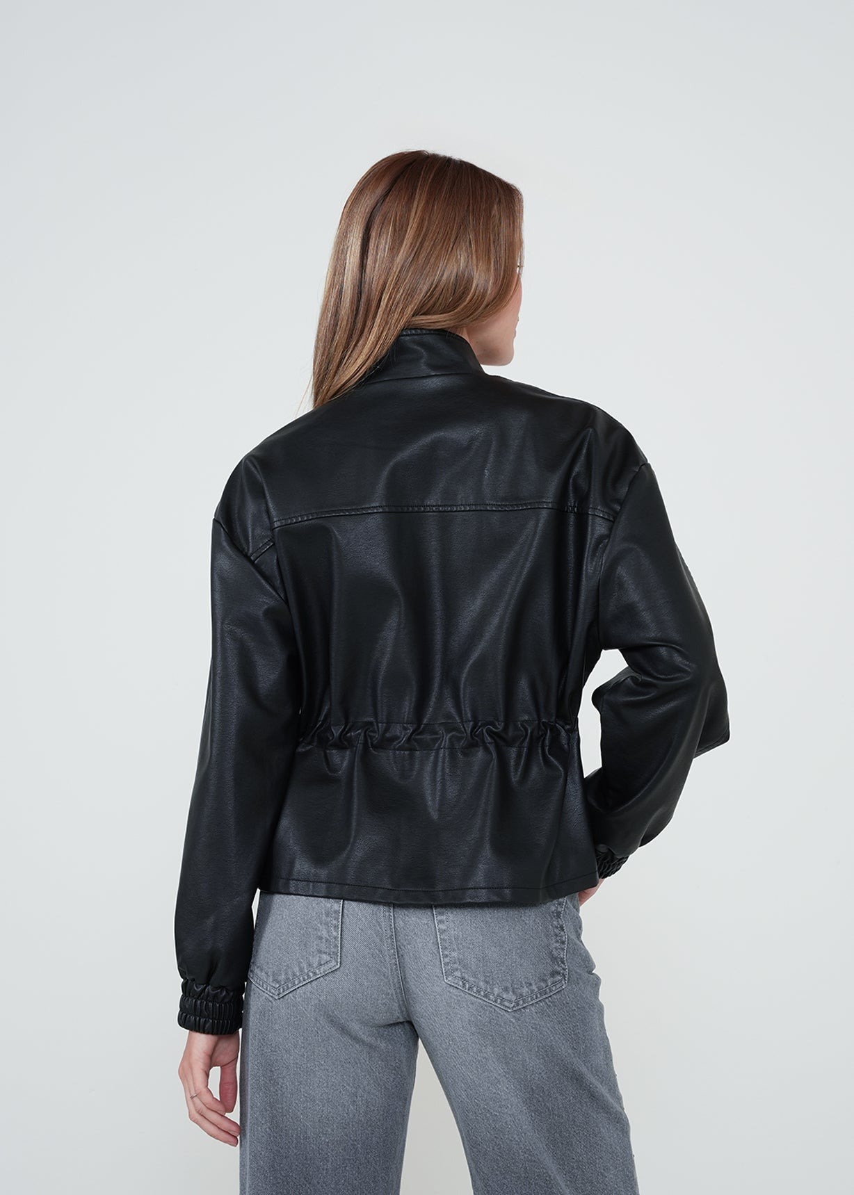 Chaqueta tipo cuero con ajuste - Negro 14_422H001_NEG193909_6