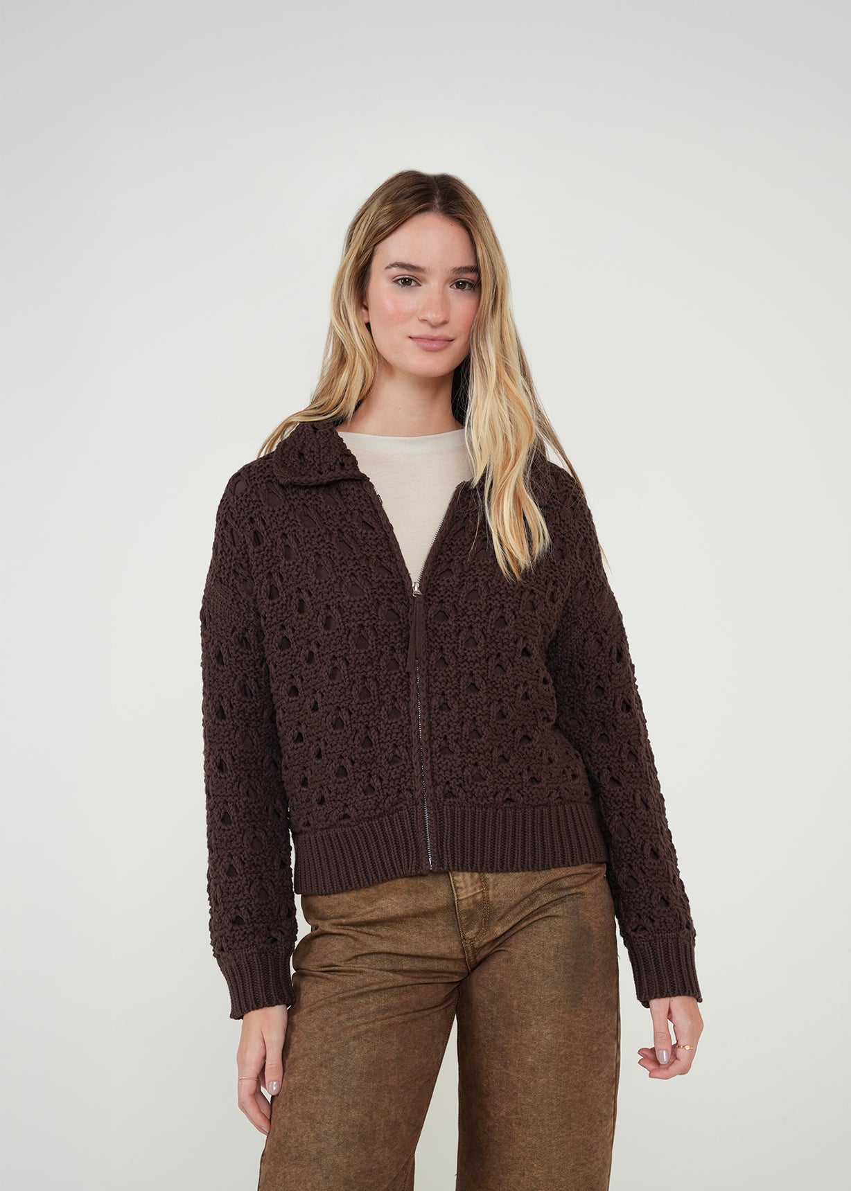 Chaqueta con tejido desagujado - Café 14_422H037_CAF191016_0