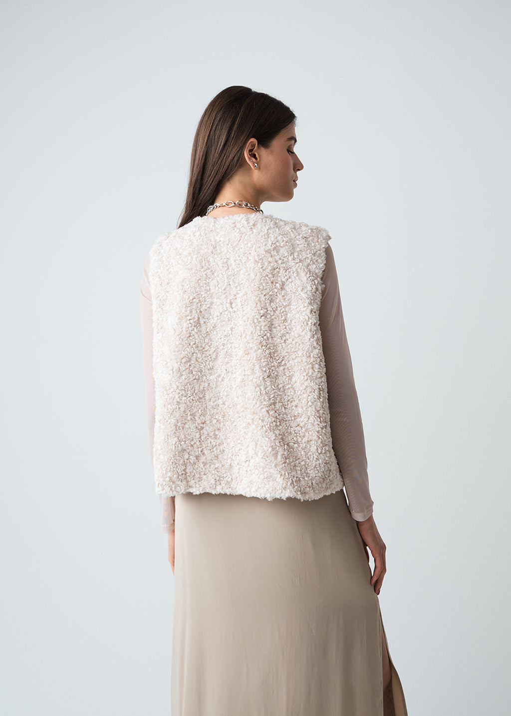 Chaleco afelpado con botones - Beige 14_423G074_BEI131012_5
