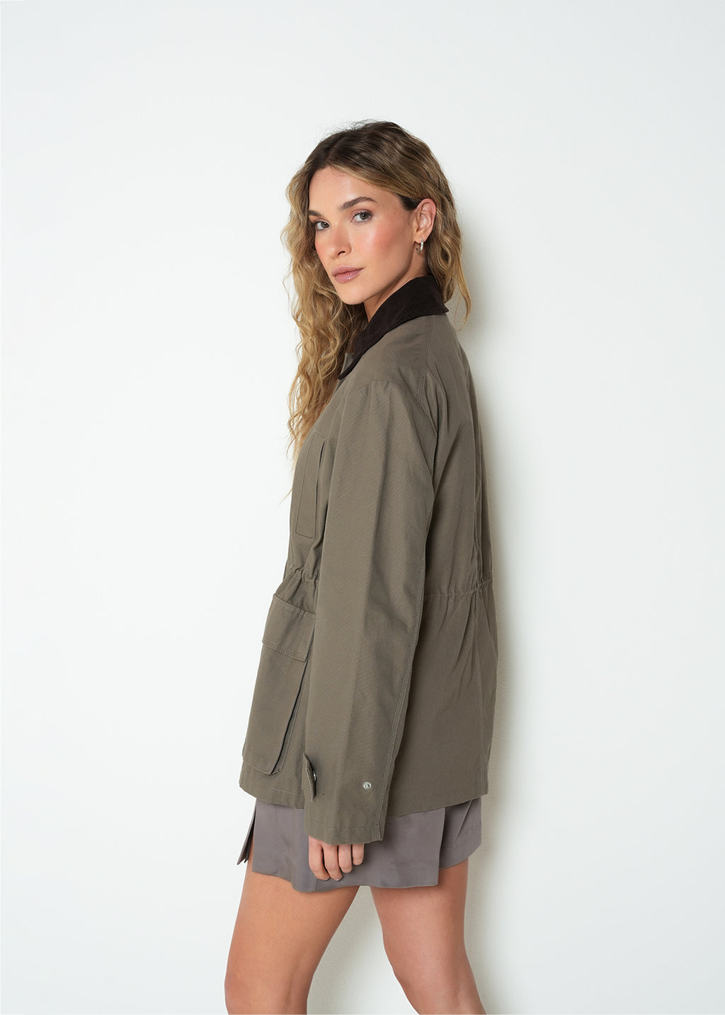 Chaqueta manga larga cuello alto - Gris 14_423H024_GRI181210_7