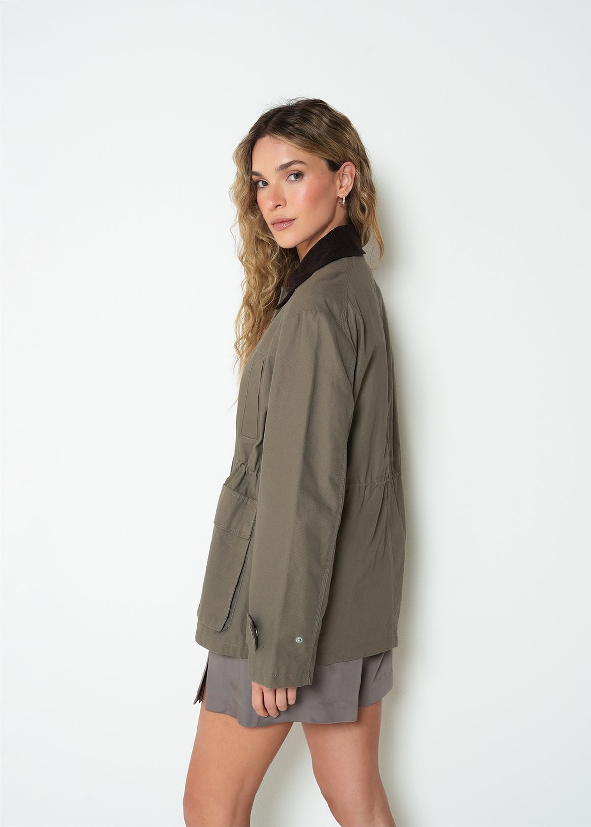 Chaqueta manga larga cuello alto - Gris 14_423H024_GRI181210_7