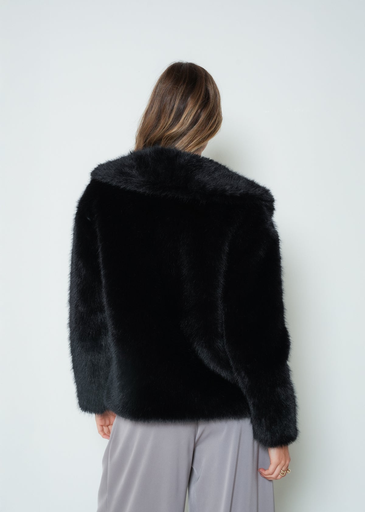 Chaqueta cuello alto afelpada - Negro 14_423H074_NEG190303_7