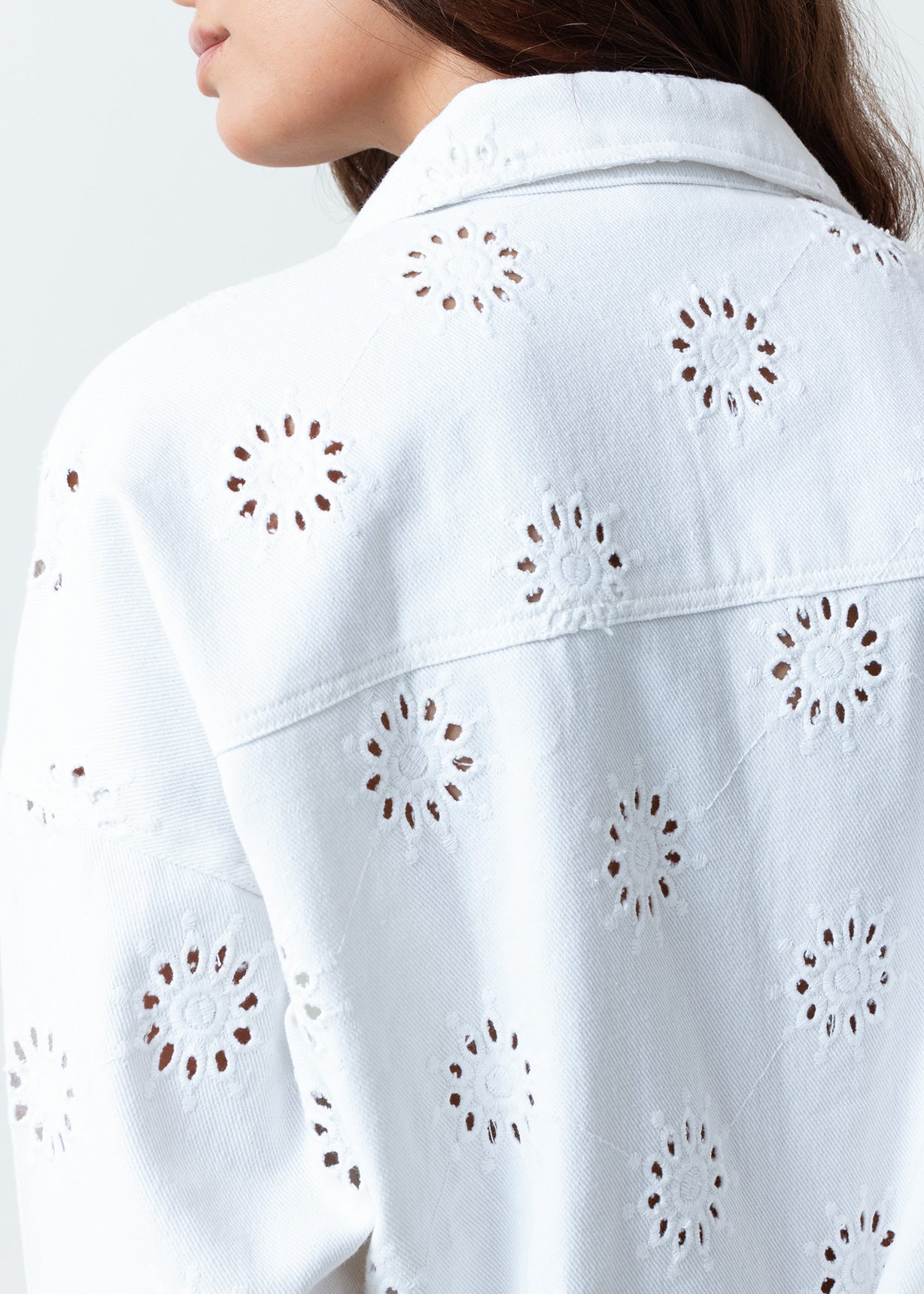 Chaqueta con detalles desagujados - Crudo 14_429F040_CRU111001_7