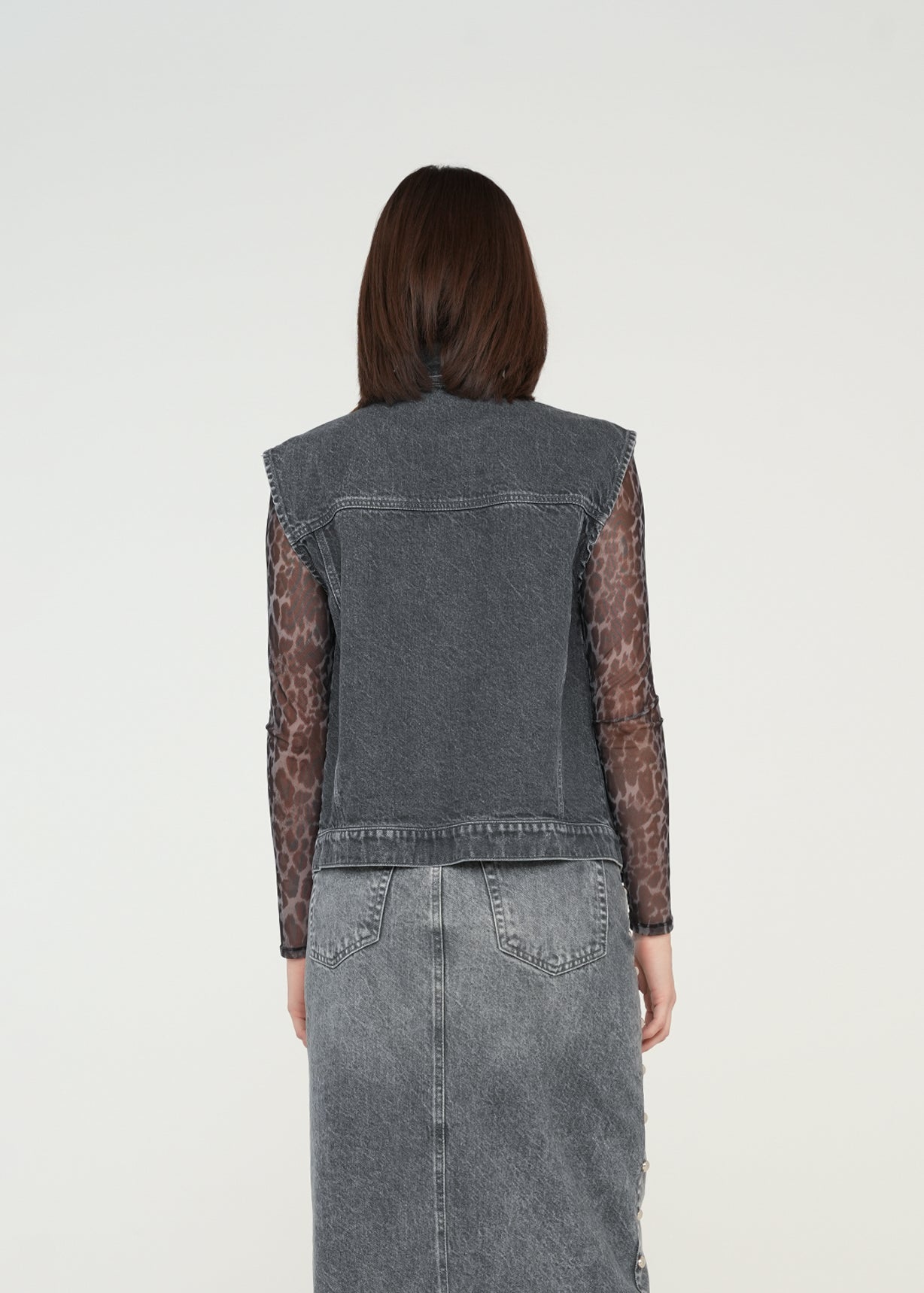 Chaleco largo con taches - Gris 14_429G302_GRI175104_7