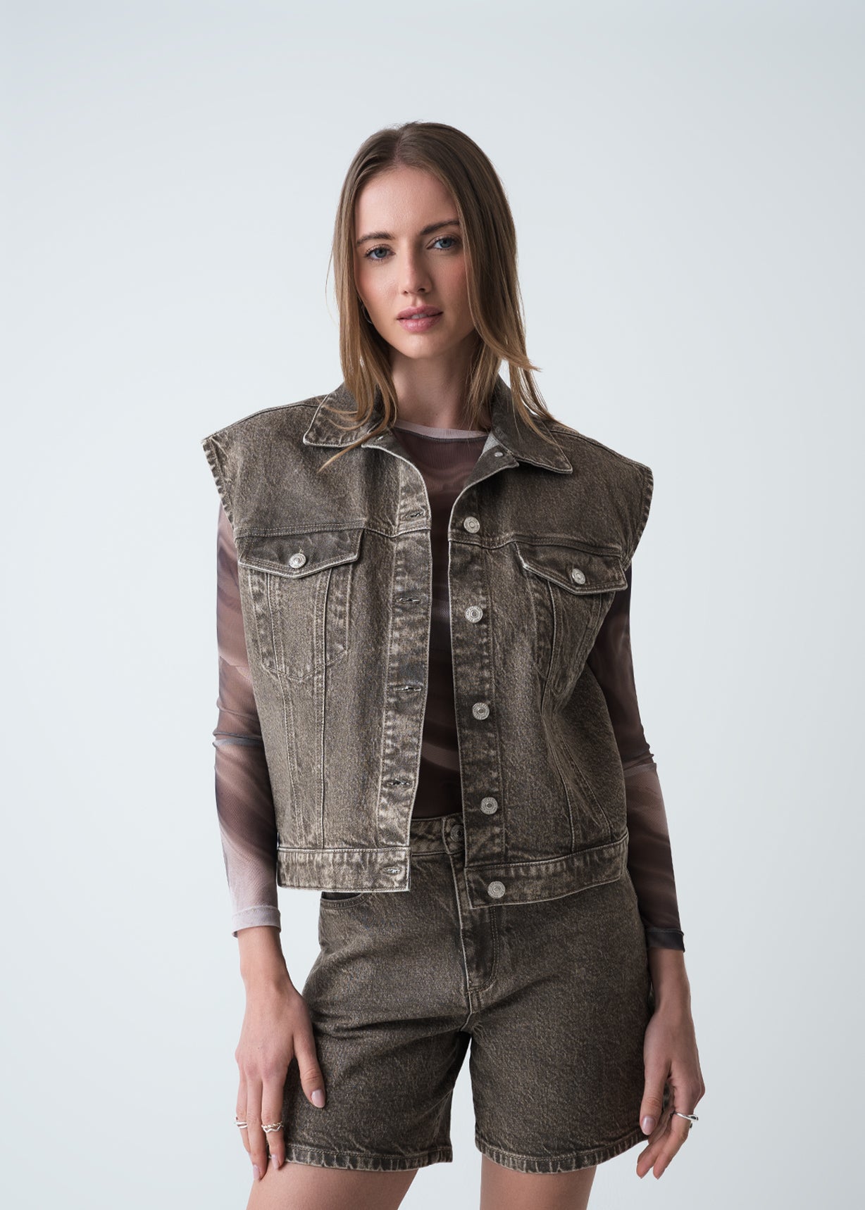 Chaleco con bolsillos - Gris 14_429G326_GRI180513_0