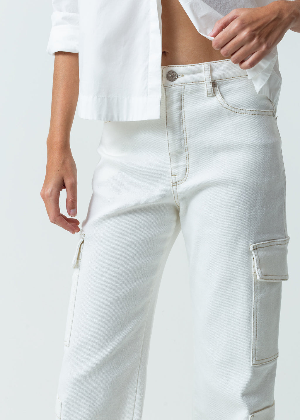 Pantalón Straight con bolsillos en costados - Crudo 14_431G303_CRU111001_4