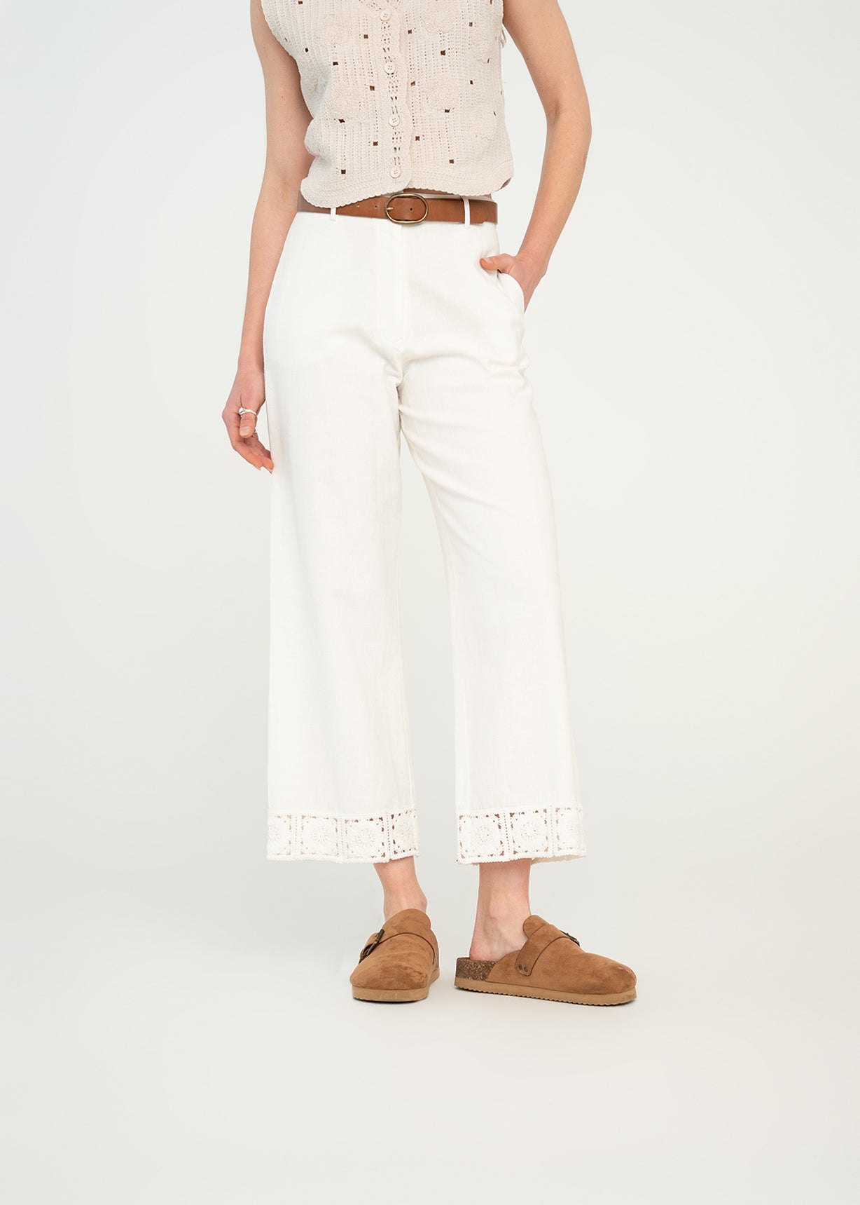 Pantalón Wide Leg Long tiro alto con detalles desagujados en ruedo - Crudo 14_431H009_CRU111001_0