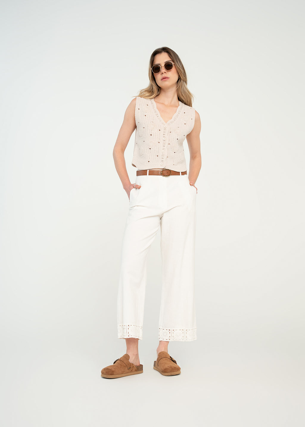Pantalón Wide Leg Long tiro alto con detalles desagujados en ruedo - Crudo 14_431H009_CRU111001_3