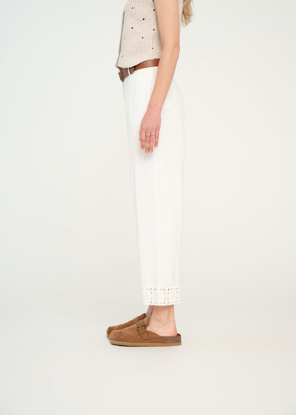 Pantalón Wide Leg Long tiro alto con detalles desagujados en ruedo - Crudo 14_431H009_CRU111001_5