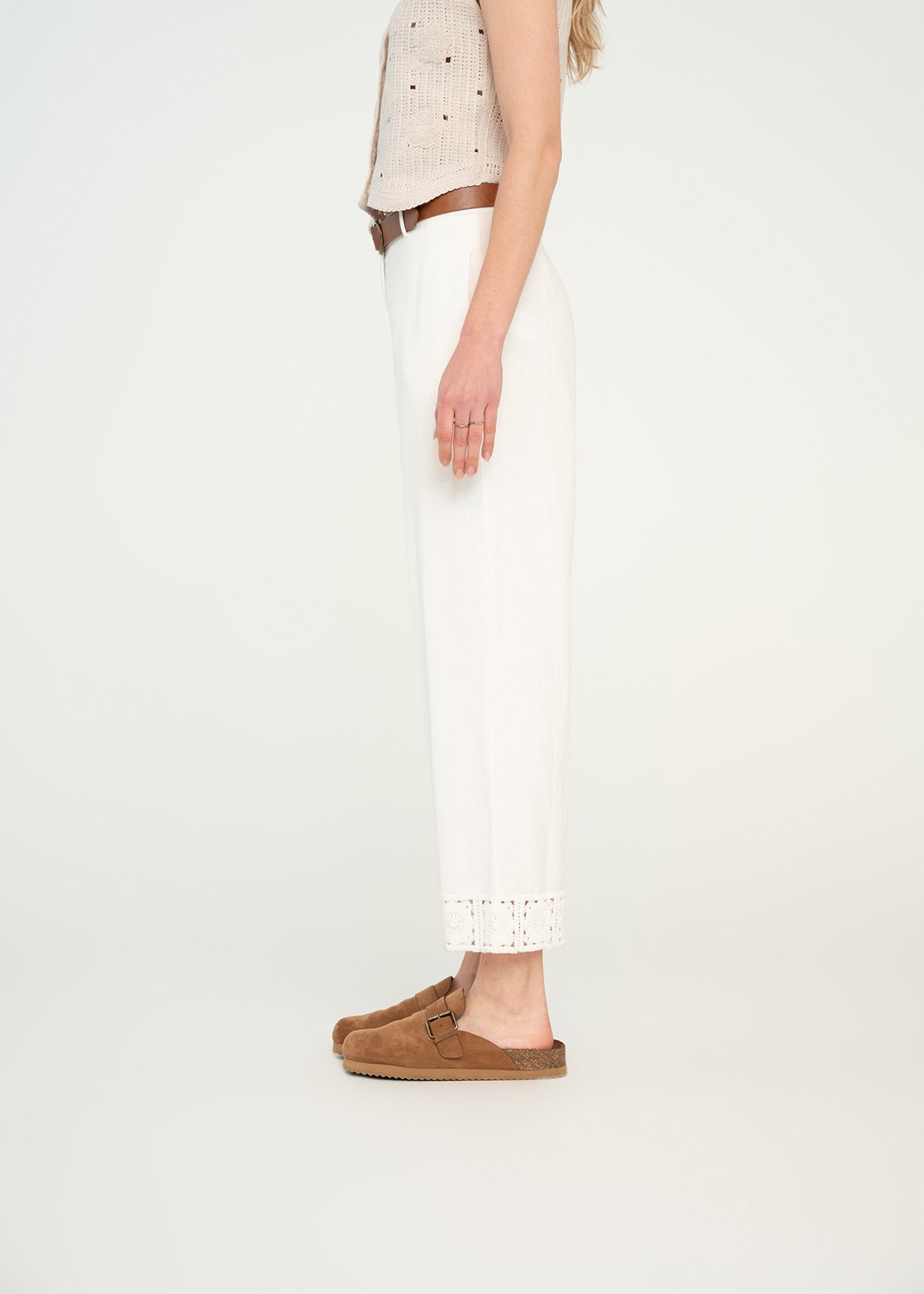 Pantalón Wide Leg Long tiro alto con detalles desagujados en ruedo - Crudo 14_431H009_CRU111001_5