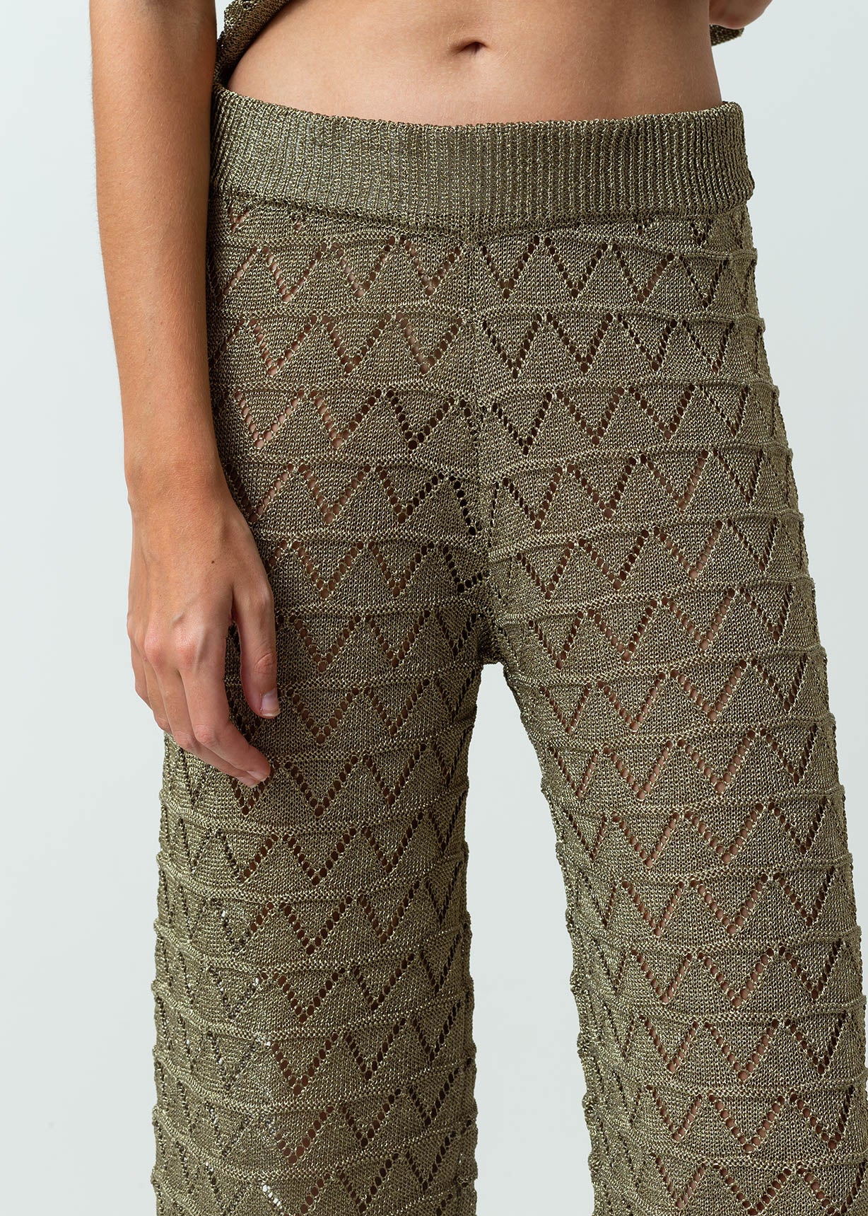 Pantalón tejido Palazzo tiro medio con efecto brillo - Verde 14_432G006_VER190515_4