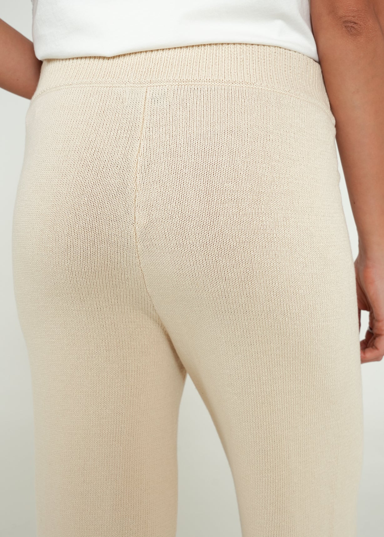 Pantalón tejido con detalles de botones - Crudo 14_432H041_CRU130905_6