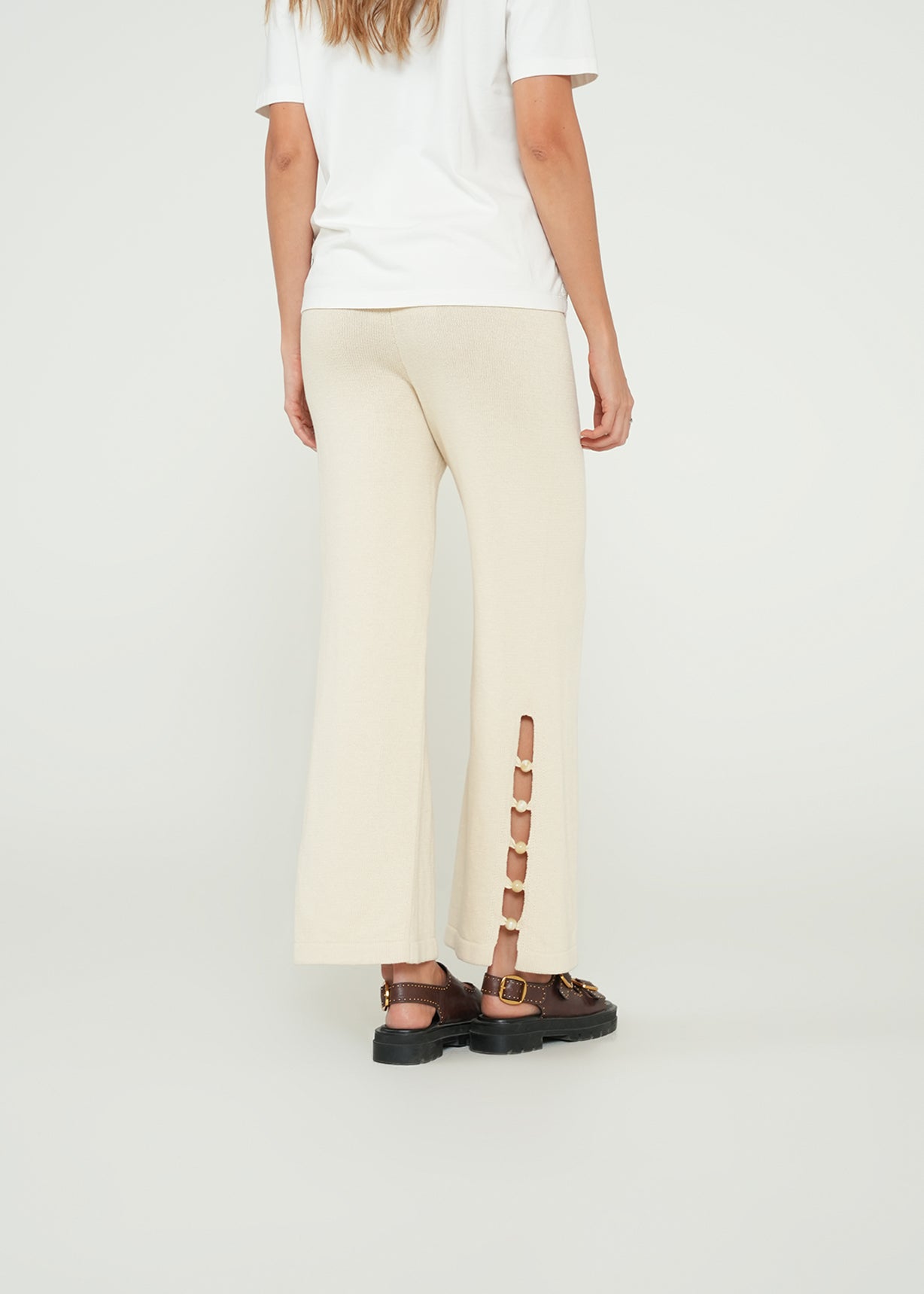 Pantalón tejido con detalles de botones - Crudo 14_432H041_CRU130905_7