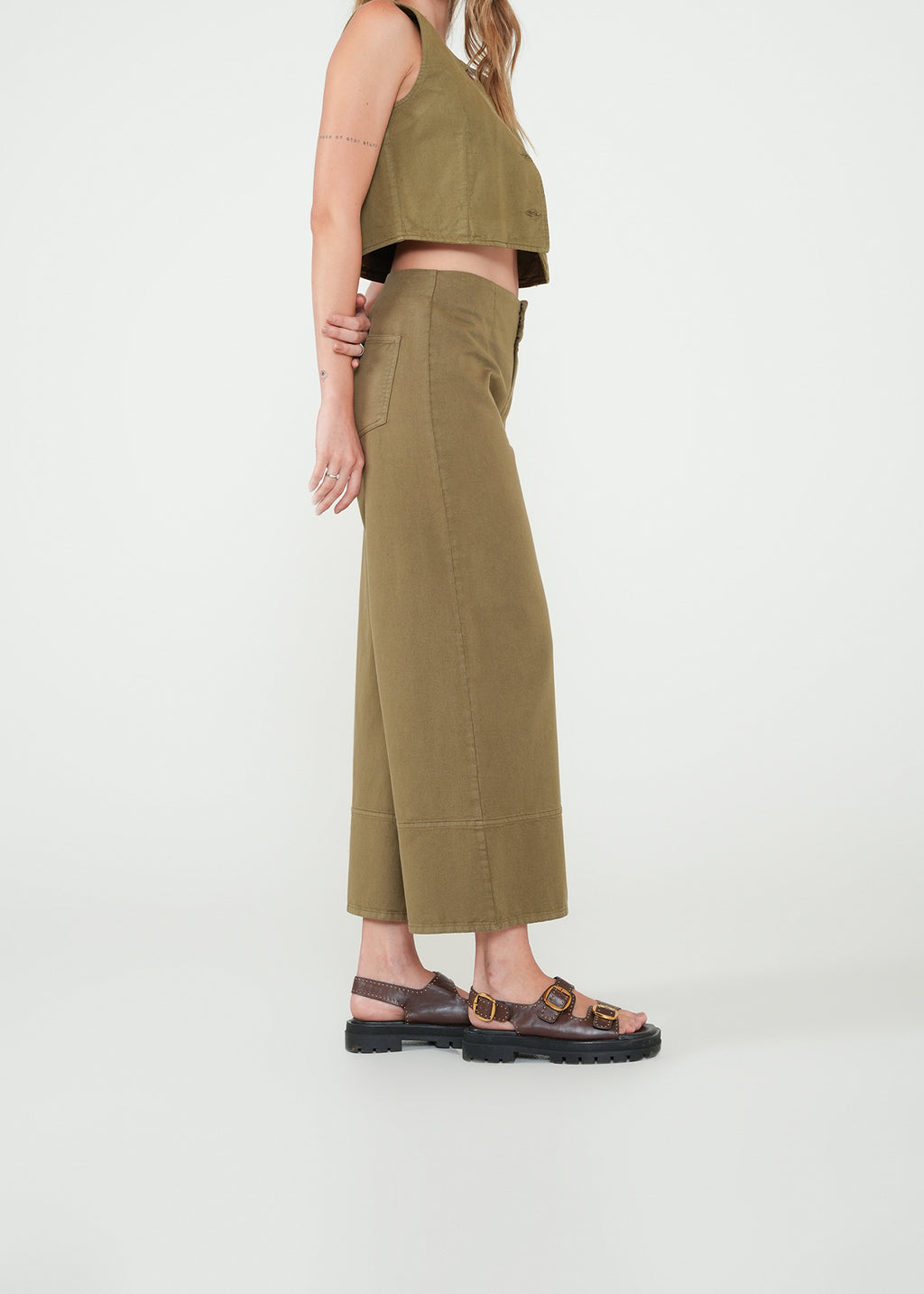 Pantalón Wide Leg con prenses - Verde 14_432H301_VER170517_5
