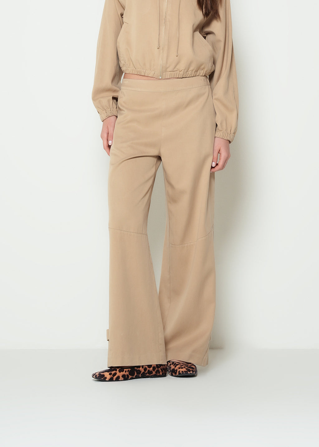 Pantalón straight tiro alto - Beige 14_432H387_BEI161010_0