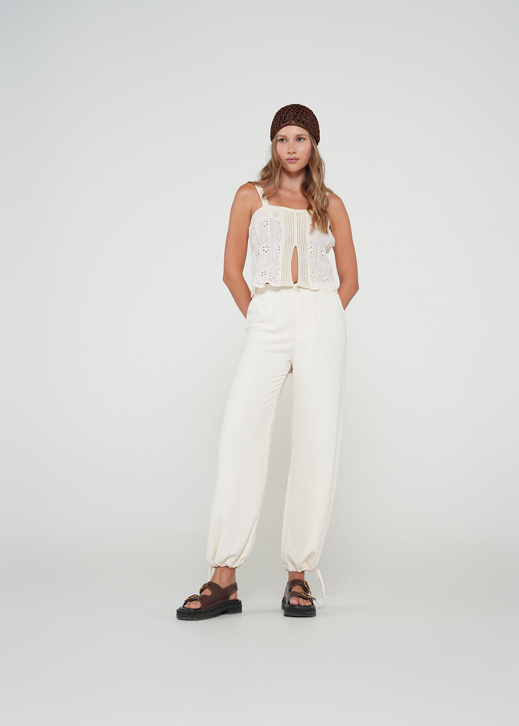 Pantalón Baggy con ajuste en bota - Blanco 14_432H398_BLA120601_3
