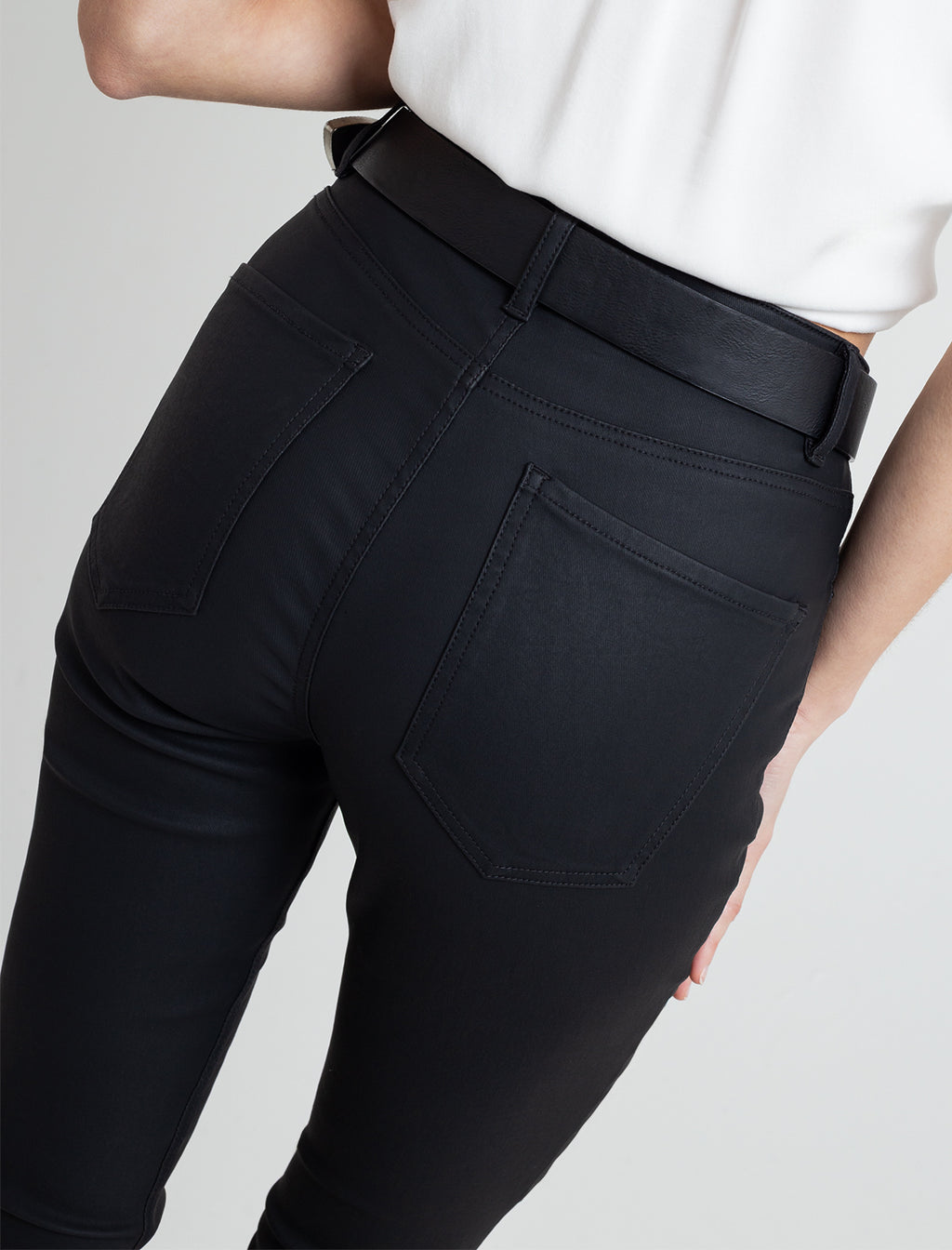 Pantalón Skinny fit - Negro 14_433F320_NEG193909_5