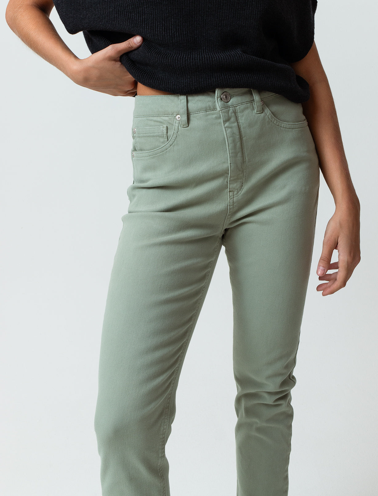 Pantalón skinny clásico - Verde 14_433F381_VER160110_4
