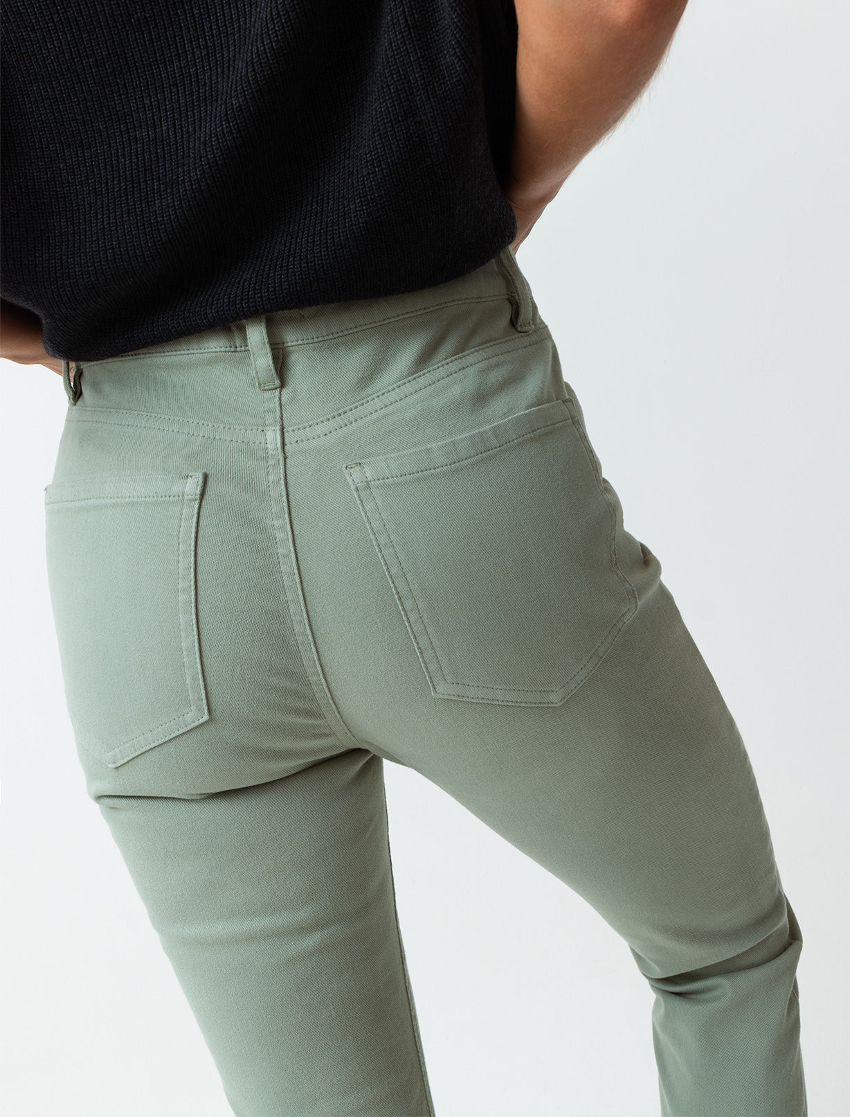 Pantalón skinny clásico - Verde 14_433F381_VER160110_7