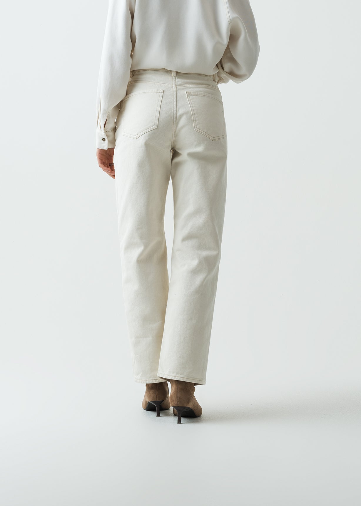 Pantalón Straight tiro alto - Crudo 14_433G335_CRU110605_6