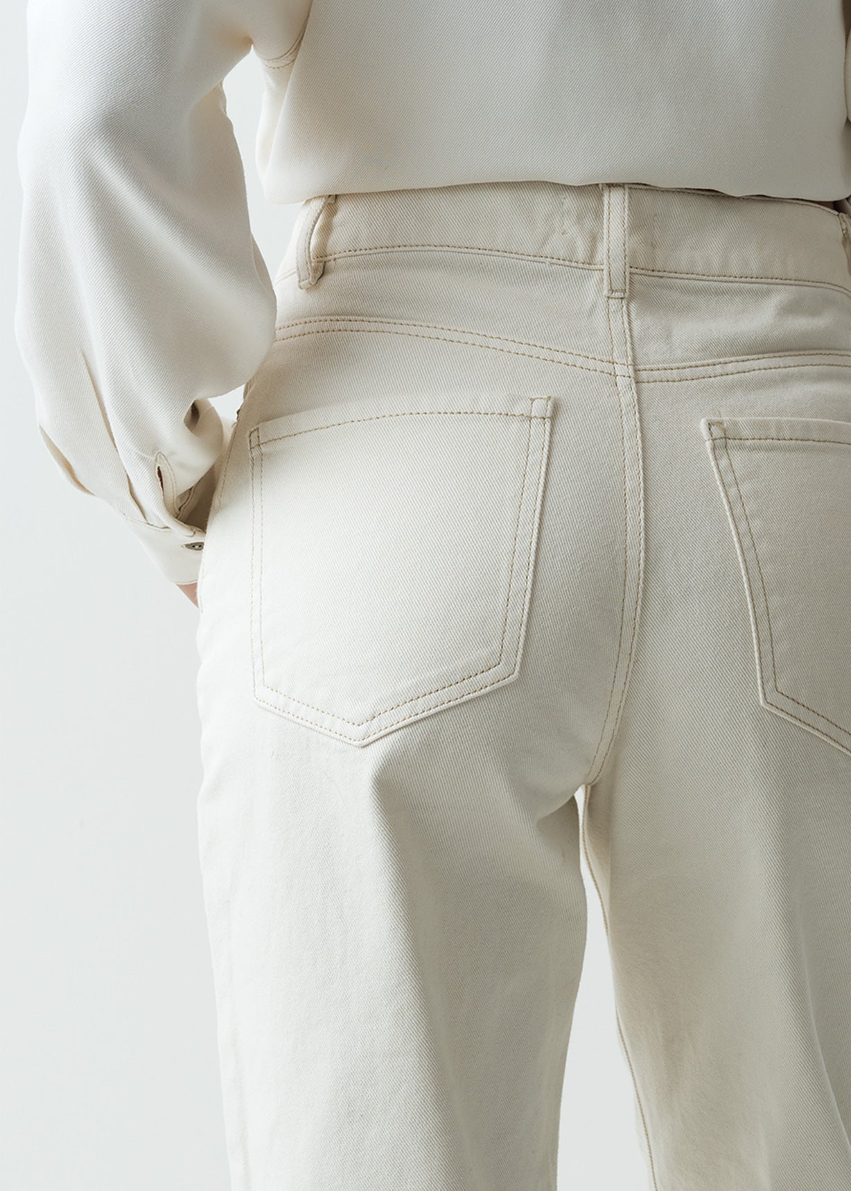 Pantalón Straight tiro alto - Crudo 14_433G335_CRU110605_7