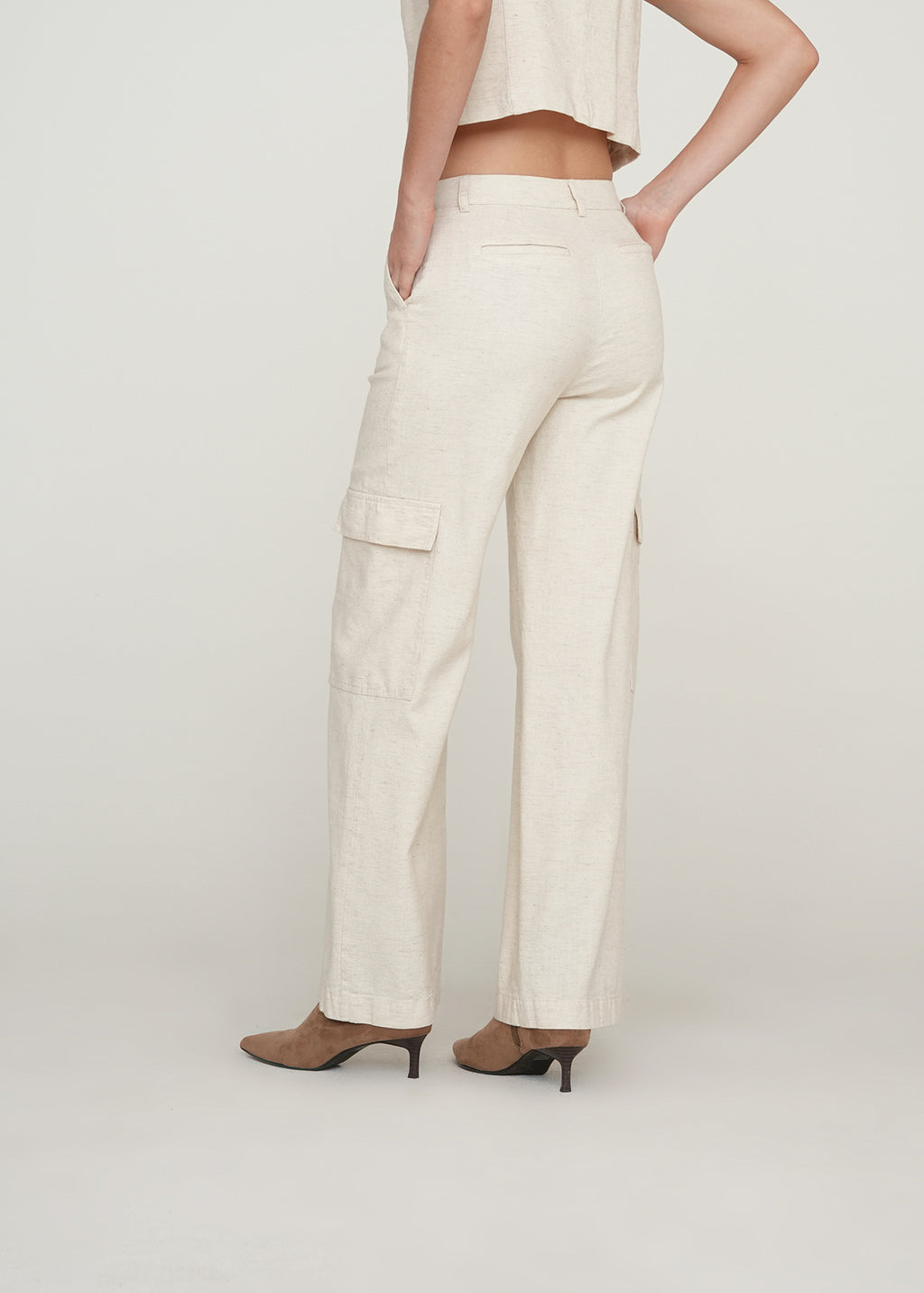 Pantalón Wide Leg tipo cargo - Crudo 14_439G309_CRU135304_7