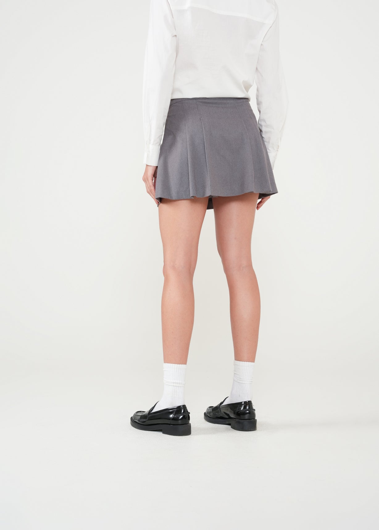 Falda short con tablas - Gris 14_451H331_GRI184005_6