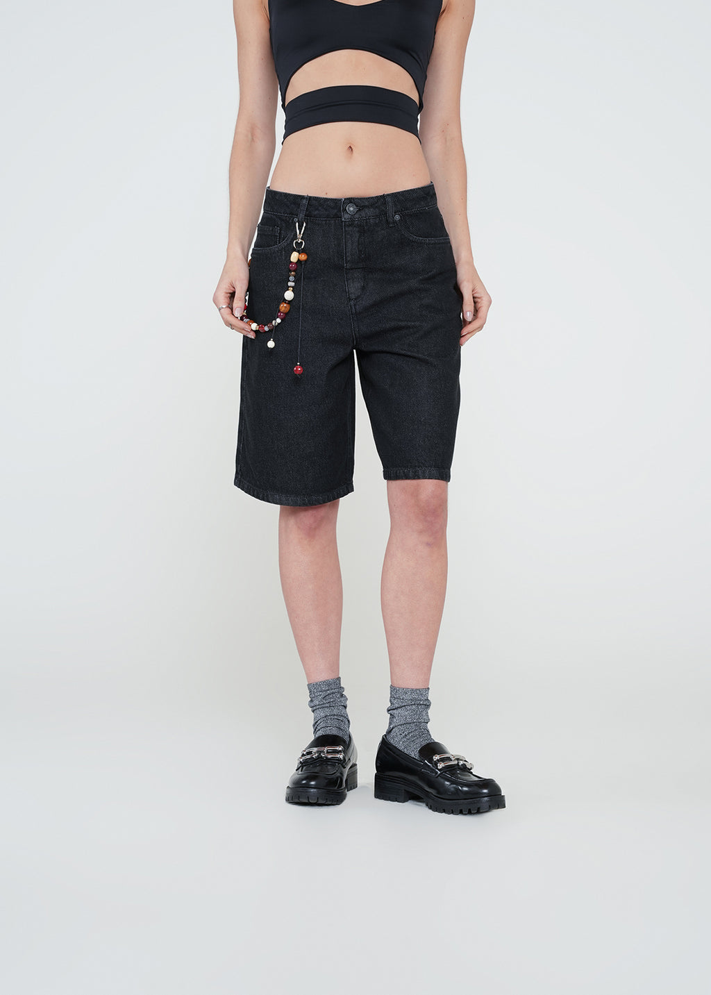 Short largo con accesorio - Negro 14_452H304_NEG193909_3