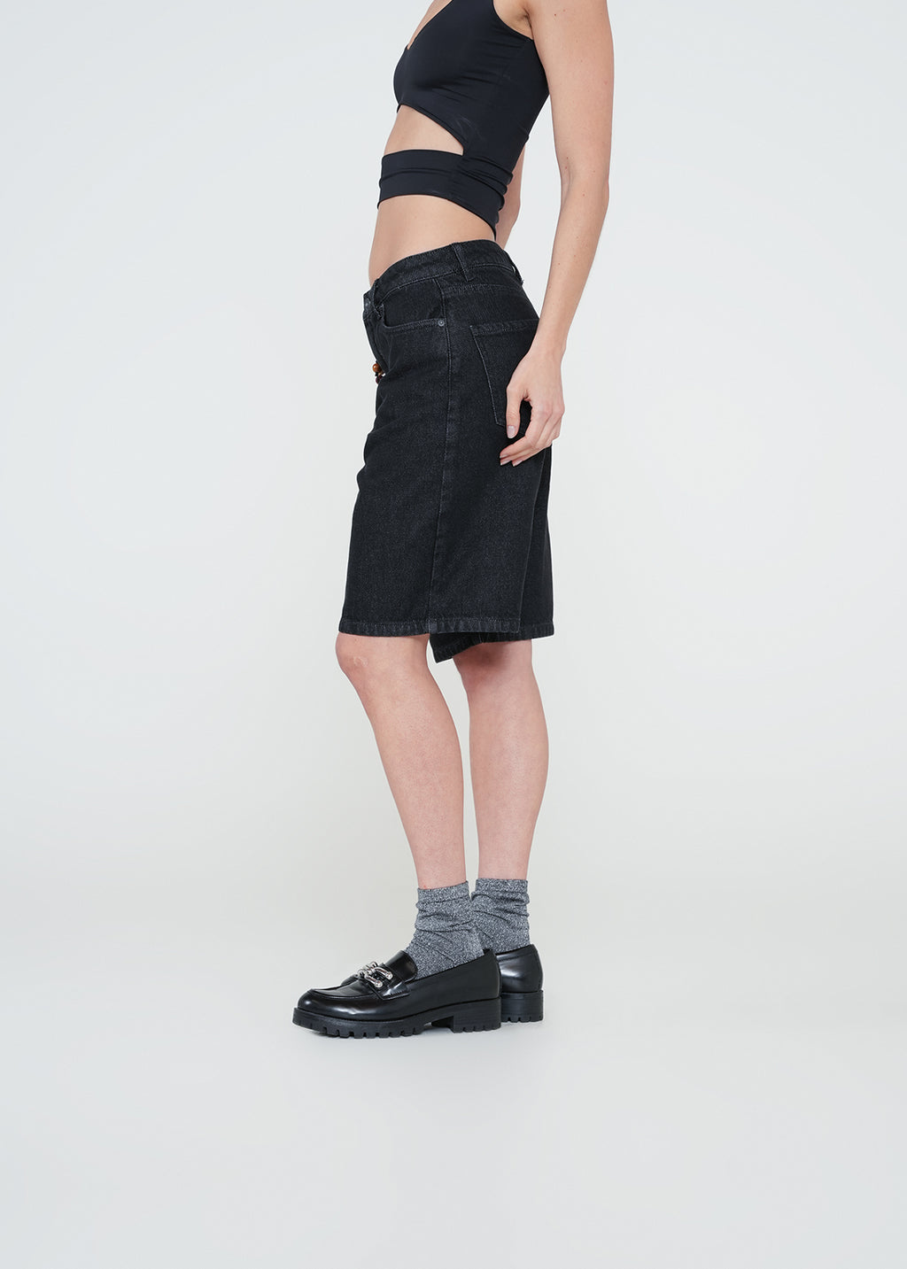 Short largo con accesorio - Negro 14_452H304_NEG193909_5