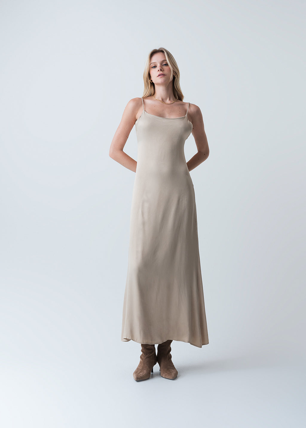 Vestido con cargaderas trenzadas - Beige 14_473G384_BEI131012_0