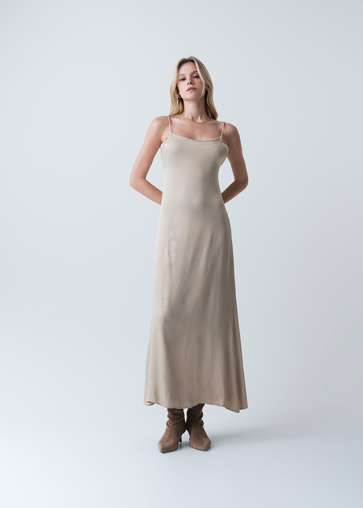 Vestido con cargaderas trenzadas - Beige 14_473G384_BEI131012_0