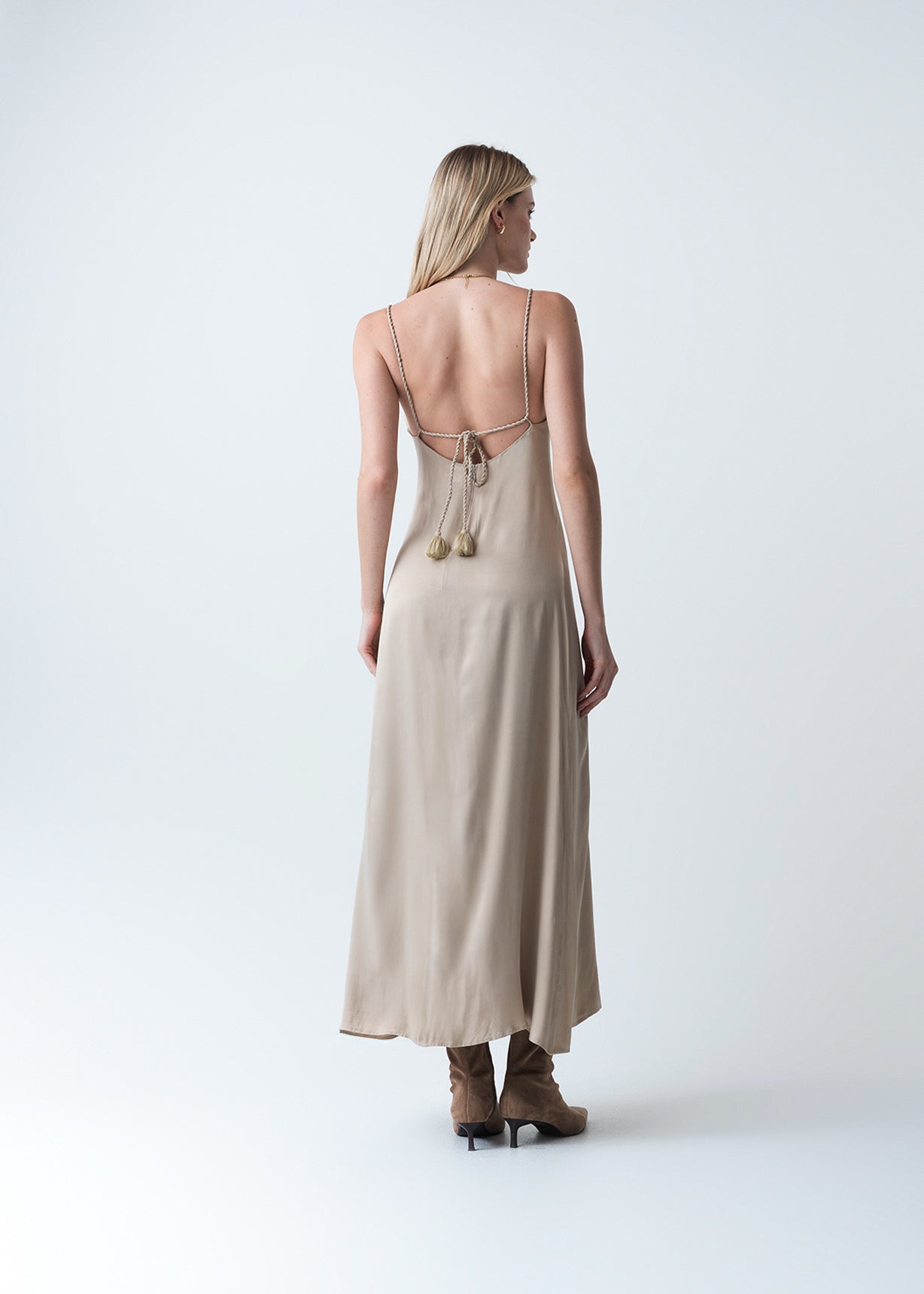 Vestido con cargaderas trenzadas - Beige 14_473G384_BEI131012_5