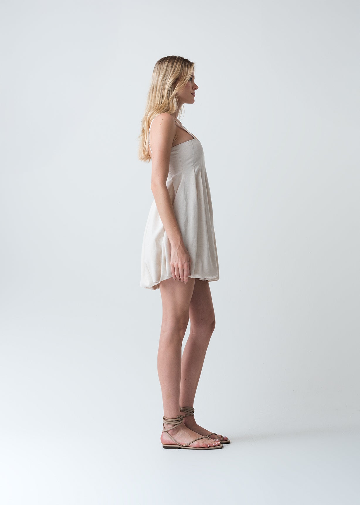 Vestido corto para llevar en planes con amigas - Crudo 14_473G386_CRU111001_3