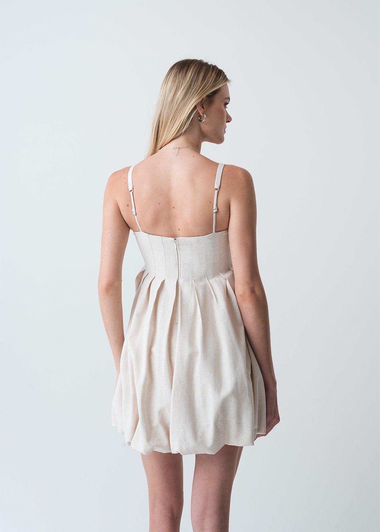 Vestido corto para llevar en planes con amigas - Crudo 14_473G386_CRU111001_4