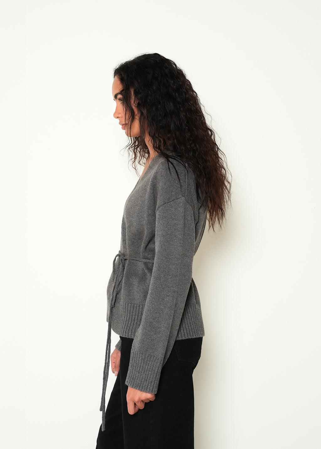 Tejido manga larga cuello en V - Gris 14_483H037_GRI185204_5