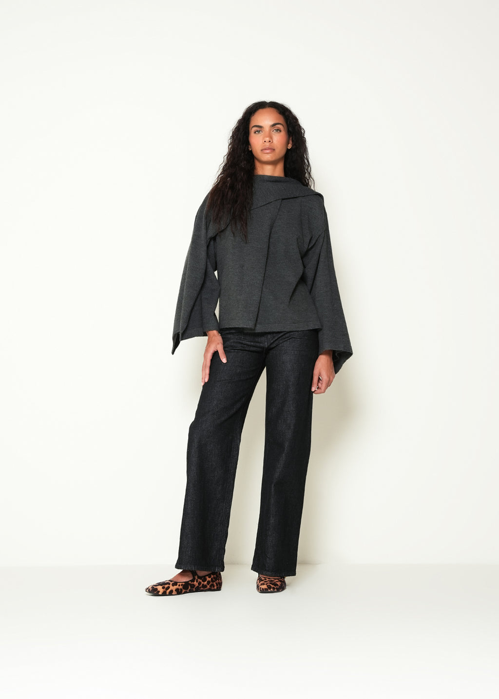 Tejido buzo manga larga cuello alto - Gris 14_483H043_GRI185204_3