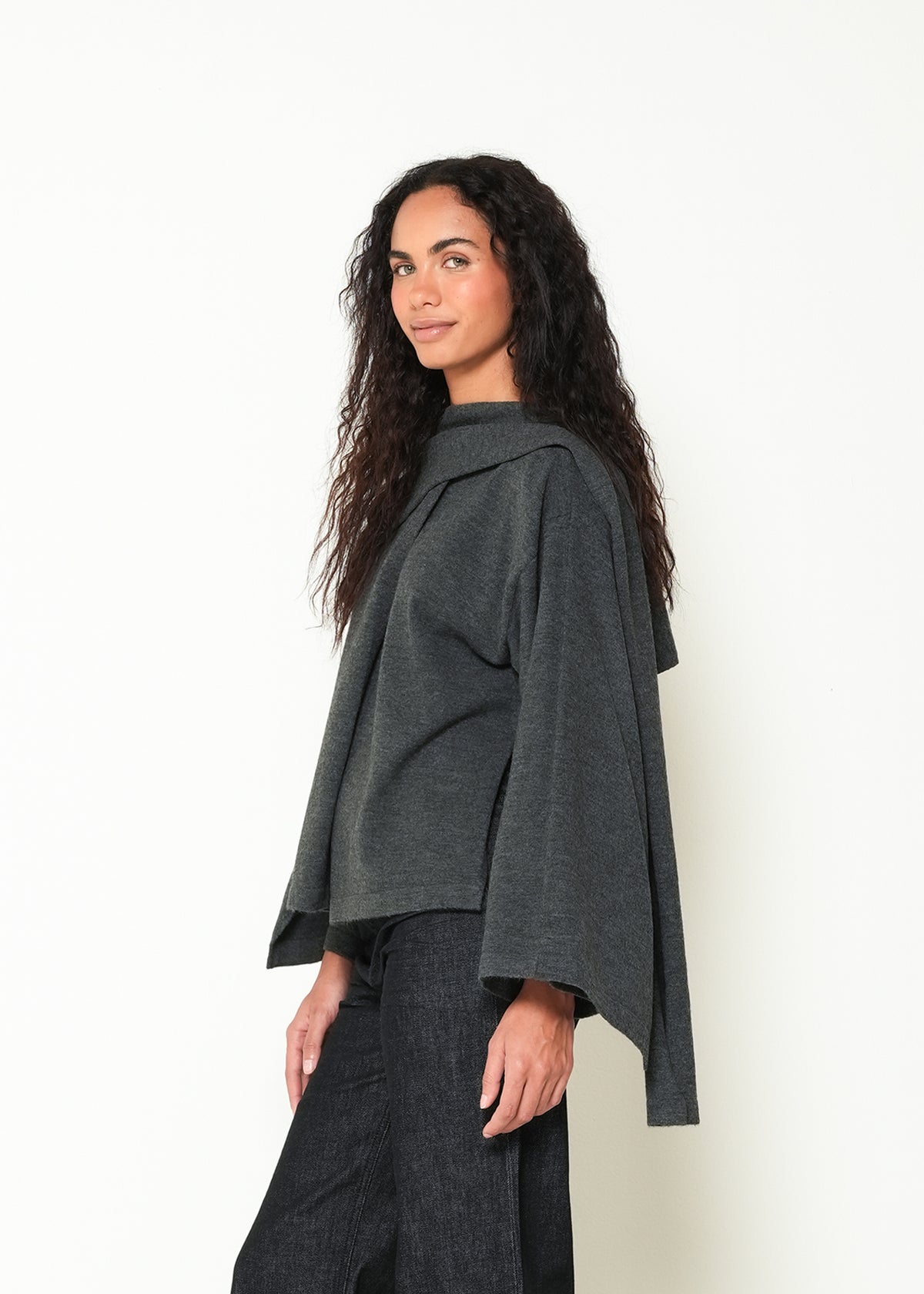 Tejido buzo manga larga cuello alto - Gris 14_483H043_GRI185204_5
