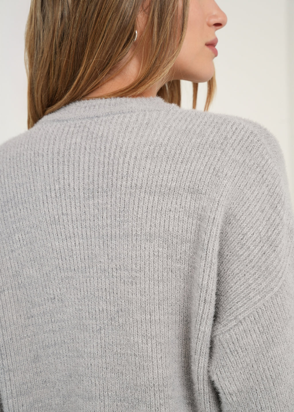 Buzo tejido con corazones - Gris 14_485H004_GRI144202_6