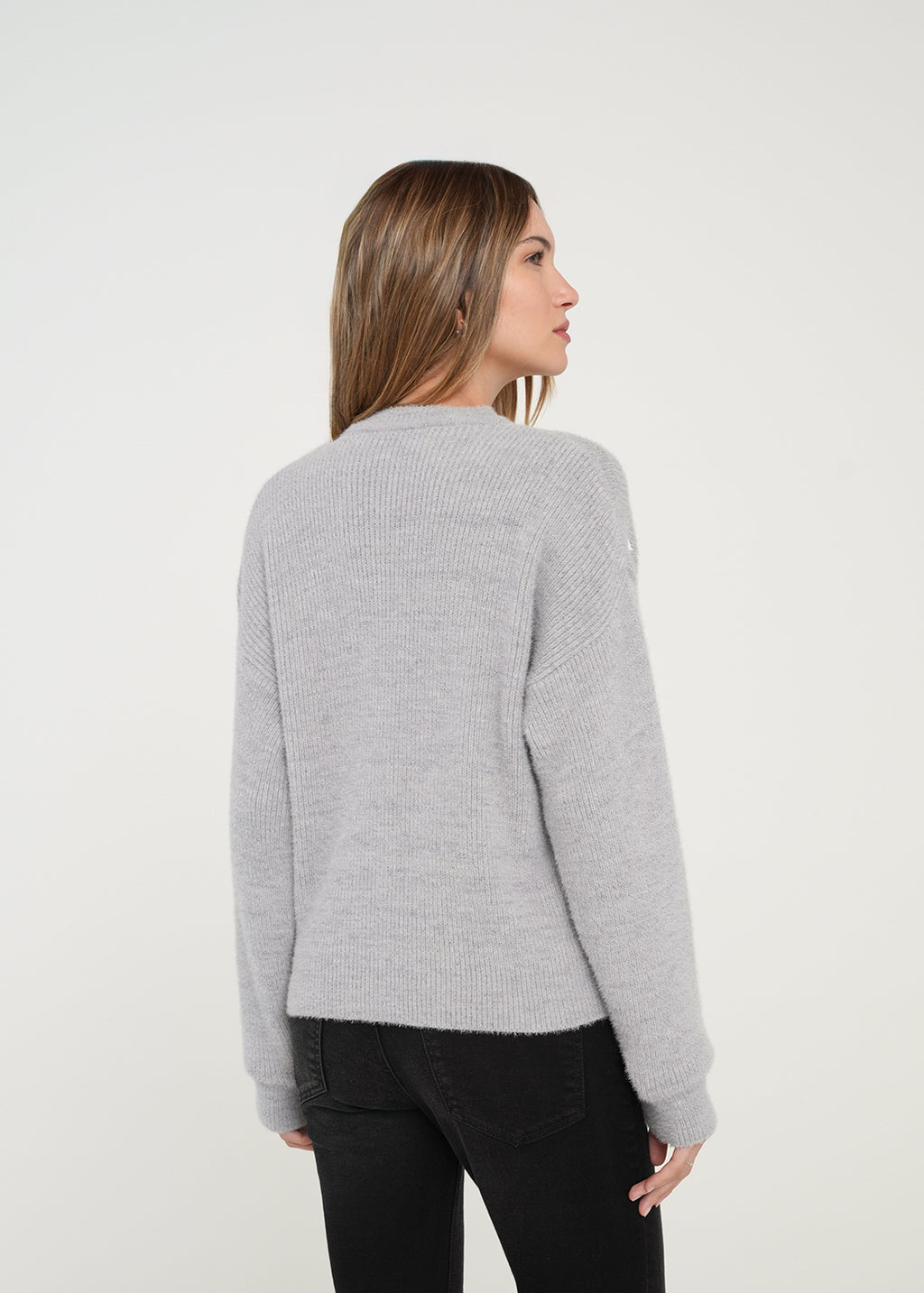 Buzo tejido con corazones - Gris 14_485H004_GRI144202_7