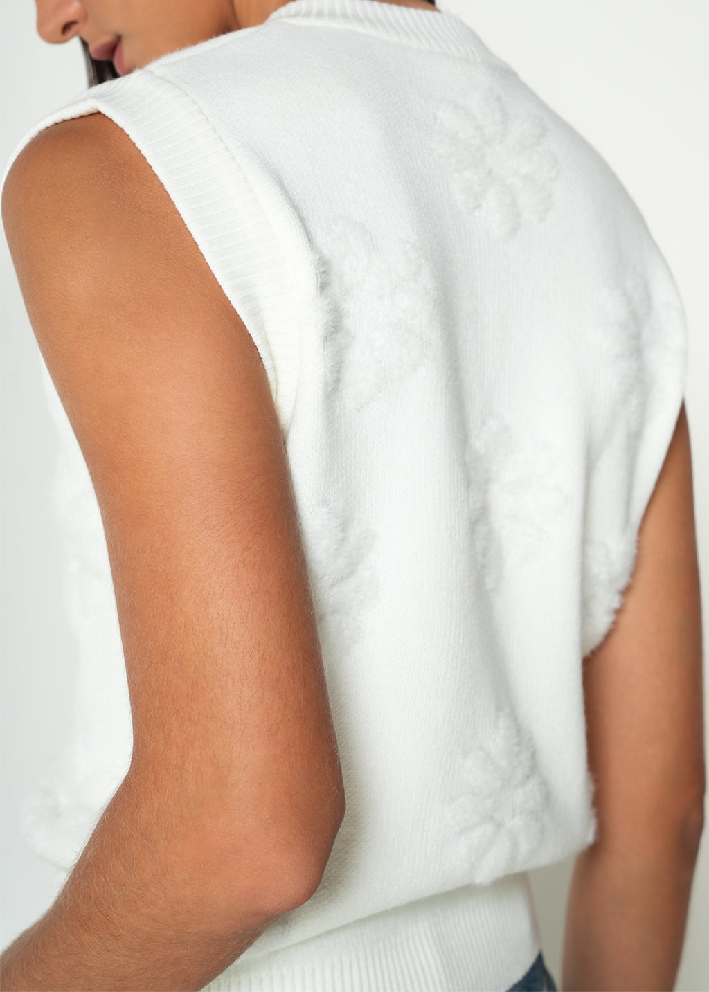 Chaleco tejido cuello en V - Crudo 14_485H022_CRU111001_6