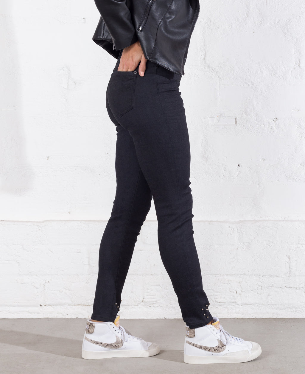 Jean para mujer azul oscuro Skinny tiro súper alto encerado con adornos metálicos - Azul 14_491D022_A03694_3